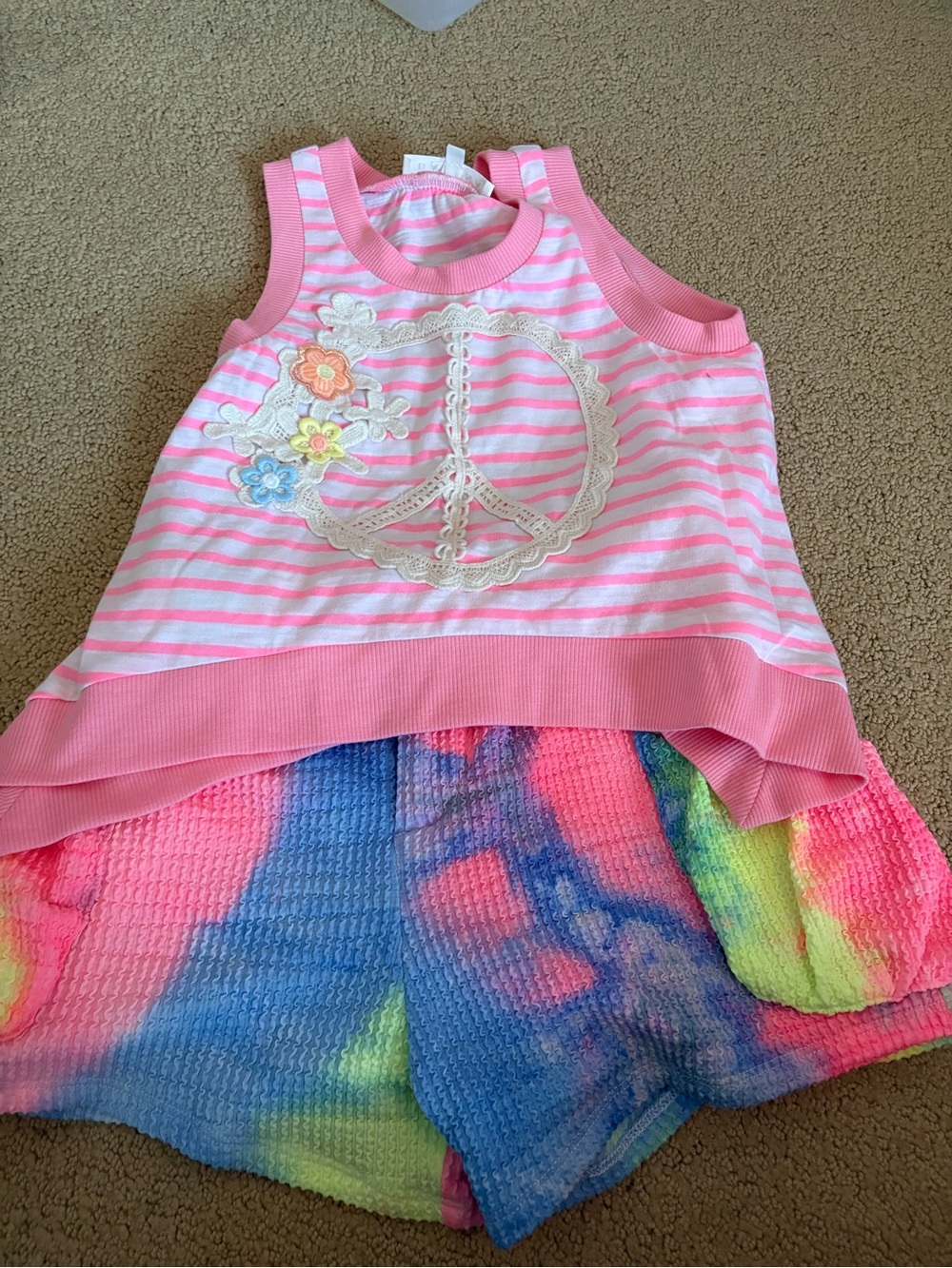 Hanna Banana Peace Sign Tank & Tie Dye Shorts Set Girls Size 6